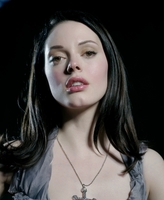 Rose McGowan Longsleeve T-shirt #2084185