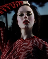 Rose McGowan Longsleeve T-shirt #2084186