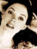 Rose McGowan Longsleeve T-shirt #2084264