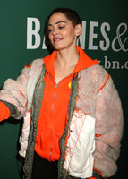 Rose Mcgowan mug #G1310211