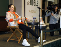 Rose Mcgowan Longsleeve T-shirt #3068124