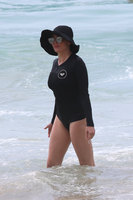 Rose Mcgowan Longsleeve T-shirt #3196659