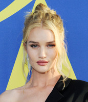 Rosie Huntington-whiteley mug #G1512216