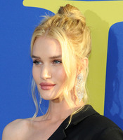 Rosie Huntington-whiteley mug #G1512220