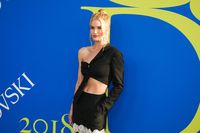 Rosie Huntington-whiteley mug #G1512337