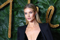 Rosie Huntington-whiteley t-shirt #3865558