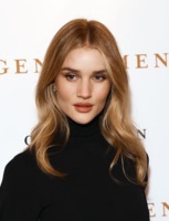 Rosie Huntington-whiteley longsleeve t-shirt #3915158