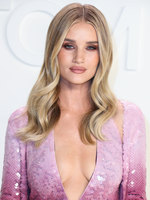 Rosie Huntington-whiteley mug #G2556742