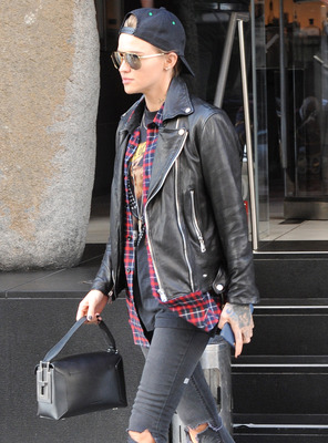 Ruby Rose Poster 2695244