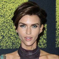 Ruby Rose Longsleeve T-shirt #2966469