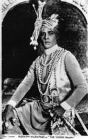Rudolph Valentino Longsleeve T-shirt #2591507