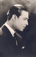 Rudolph Valentino Longsleeve T-shirt #2591540
