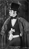 Rudolph Valentino Longsleeve T-shirt #2591546