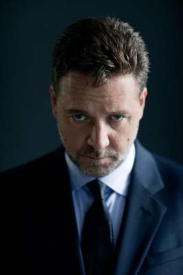 Russell Crowe wooden framed poster