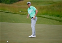 Russell Henley mug #G1740617