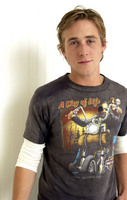 Ryan Gosling Longsleeve T-shirt #2213398