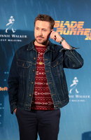 Ryan Gosling Sweatshirt #2817920