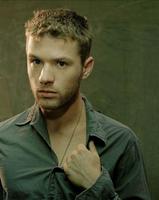 Ryan Phillippe Longsleeve T-shirt #2219078