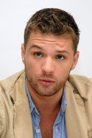 Ryan Phillippe Sweatshirt #2266236