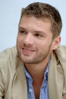 Ryan Phillippe hoodie #2402629