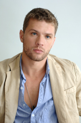 Ryan Phillippe puzzle 2402634