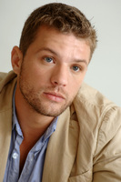 Ryan Phillippe Longsleeve T-shirt #2402637