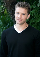 Ryan Phillippe Sweatshirt #2437666