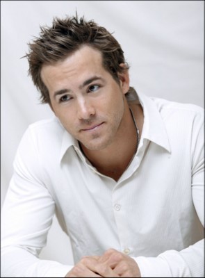 Ryan Reynolds Poster 1369835