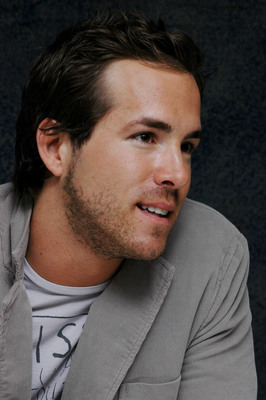 Ryan Reynolds Poster 2218467