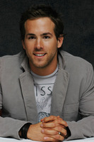 Ryan Reynolds Sweatshirt #2218475