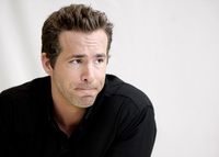 Ryan Reynolds Sweatshirt #2243835