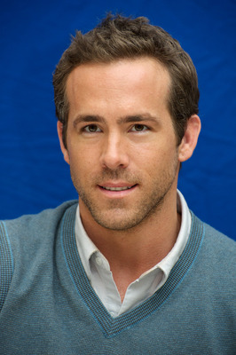 Ryan Reynolds Poster 2243838