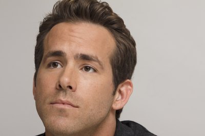 Ryan Reynolds Poster 2251700