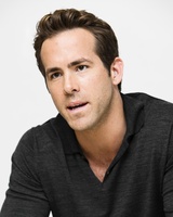 Ryan Reynolds magic mug #G623990