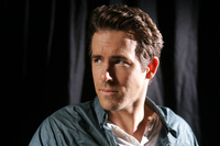 Ryan Reynolds Longsleeve T-shirt #2340696