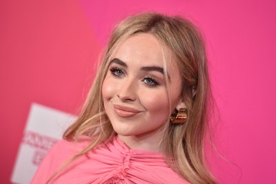 Sabrina Carpenter puzzle 2918708