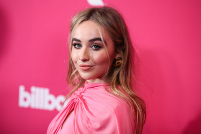 Sabrina Carpenter mug #G1160811