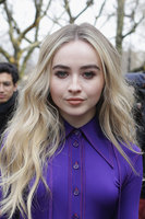 Sabrina Carpenter Longsleeve T-shirt #3152106