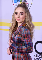 Sabrina Carpenter Longsleeve T-shirt #3163991