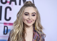 Sabrina Carpenter Sweatshirt #3163994