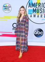 Sabrina Carpenter Longsleeve T-shirt #3164084
