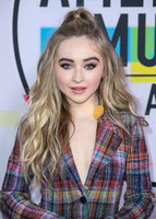 Sabrina Carpenter Longsleeve T-shirt #3164104