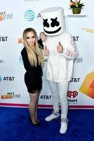 Sabrina Carpenter Longsleeve T-shirt #3279553