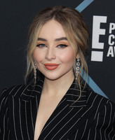 Sabrina Carpenter Longsleeve T-shirt #3754509
