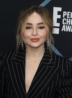 Sabrina Carpenter Longsleeve T-shirt #3754516