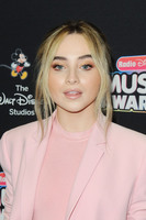 Sabrina Carpenter Longsleeve T-shirt #3812942