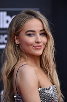 Sabrina Carpenter Longsleeve T-shirt #3838009