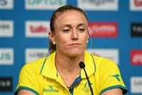Sally Pearson Sweatshirt #3616514