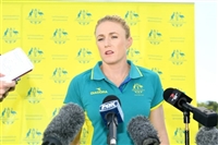 Sally Pearson Sweatshirt #3616534