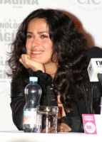 Salma Hayek Sweatshirt #1442893